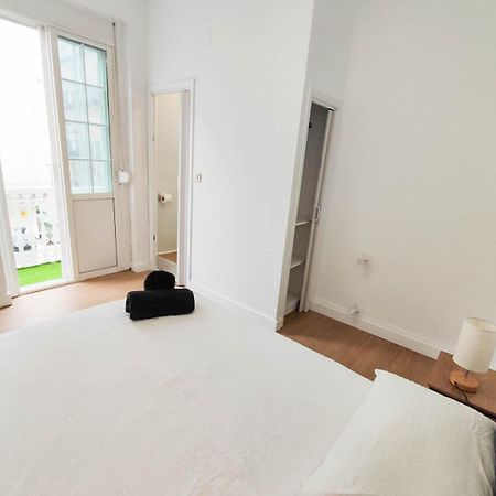 Hostal Airinos De Vigo Esterno foto