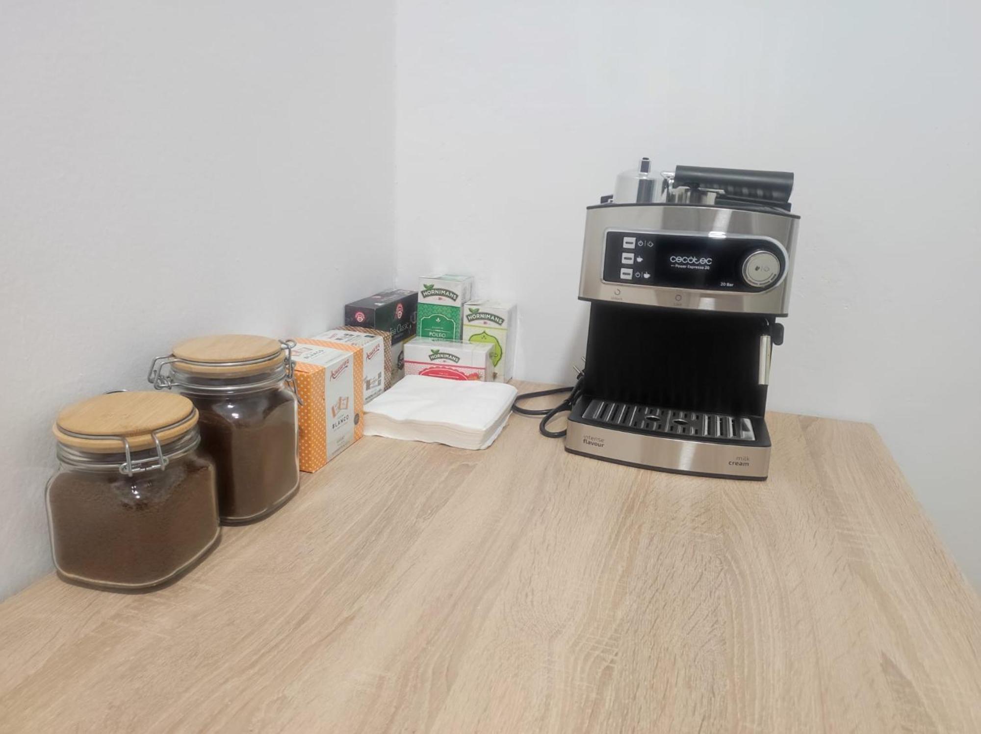 Hostal Airinos De Vigo Esterno foto