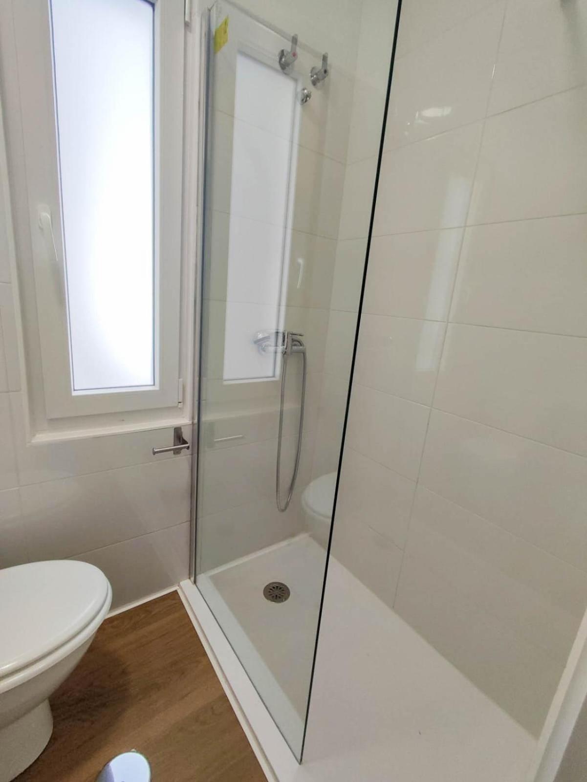 Hostal Airinos De Vigo Esterno foto