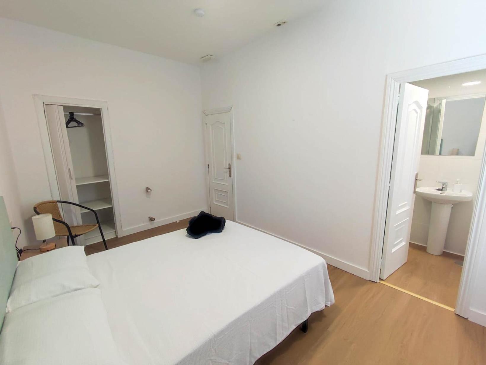 Hostal Airinos De Vigo Esterno foto